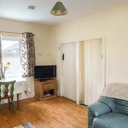 Field Cottage, Adare
